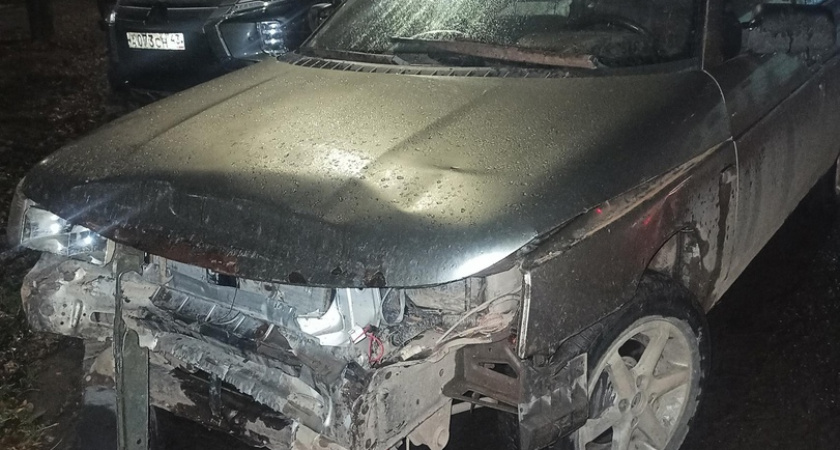 В Кирове при столкновении "ВАЗ" и Škoda пострадал водитель