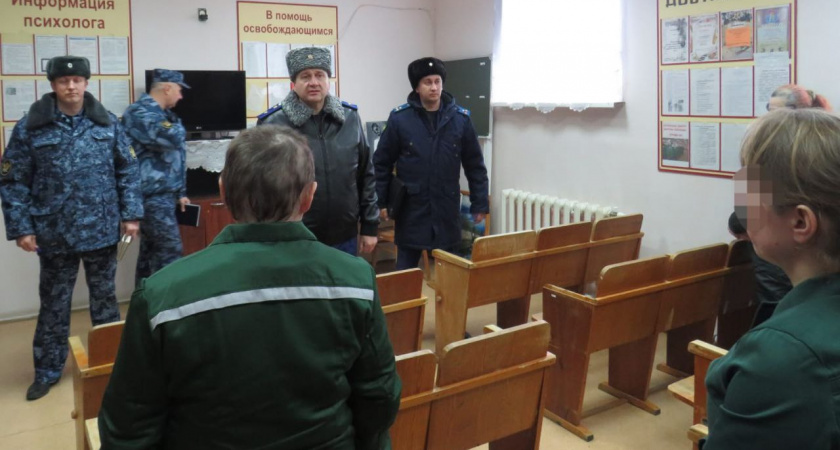 Прокурор Кировской области нашел нарушения в женской колонии 
