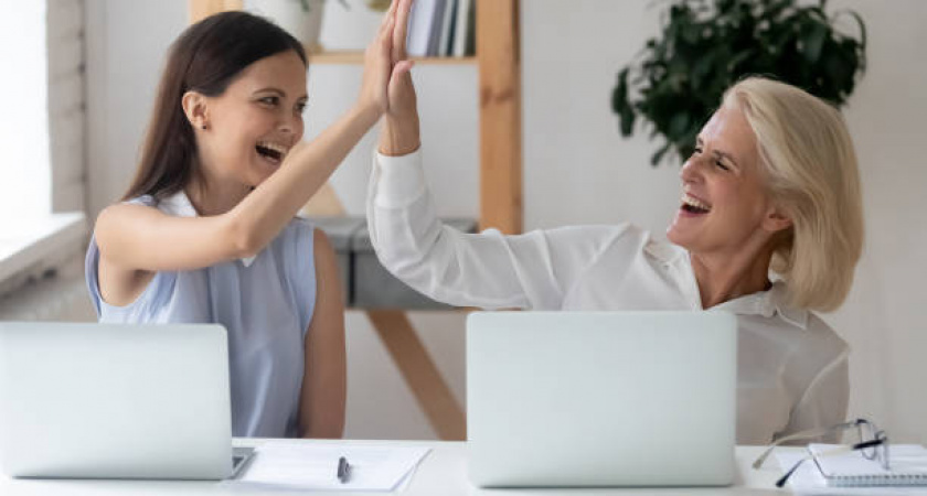 СберНПФ выяснил, как работники разных поколений откладывают на корпоративную пенсию