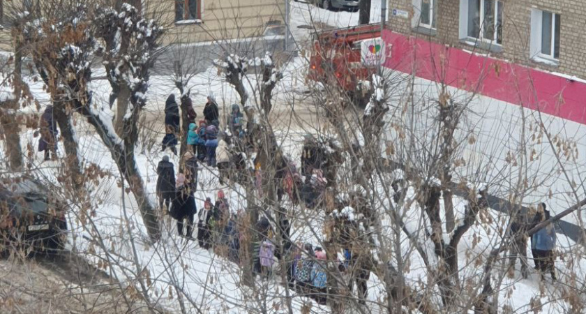  В Кирове эвакуировали детский сад из-за сообщения о подозрительном предмете