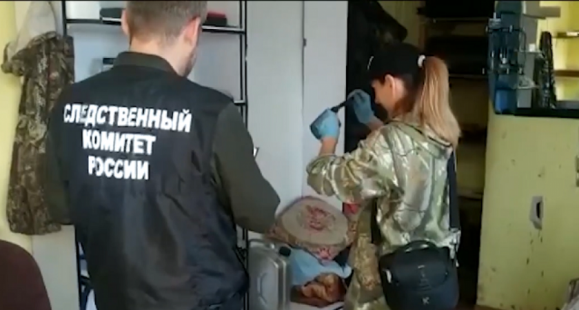 Жили в аду: почти полгода житель Кировской области издевался над дочерью и сожительницей