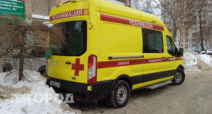 Изуродовано лицо: в Кировской области на ребенка упали хоккейные ворота