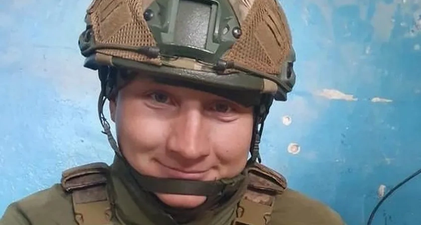 В Уржумском районе в последний путь проводили военнослужащего, погибшего в зоне СВО 