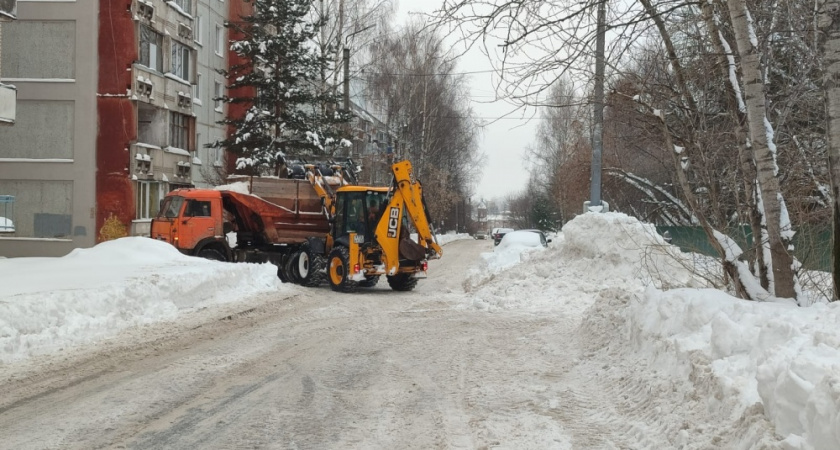 Внимание автовладельцев: опубликован график вывоза снега в Кирове с 25 на 26 января