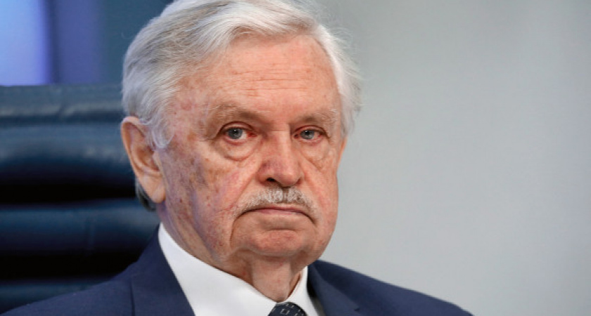 Семья известного писателя подарила Кировской области здание, в котором он жил