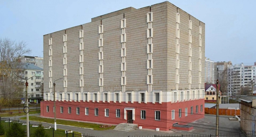 Два здания кировского государственного архива подсветят за 3,3 миллиона рублей