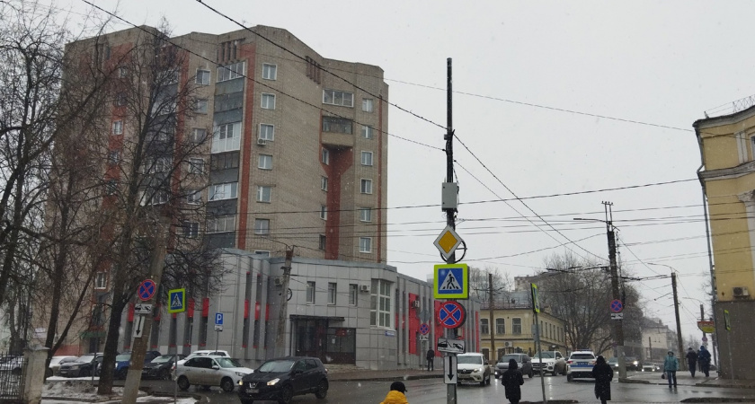 К юбилею в Кирове отремонтируют лестницы