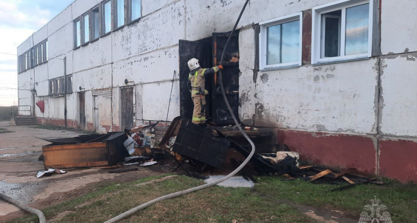 Детская шалость привела к пожару в Слободском районе