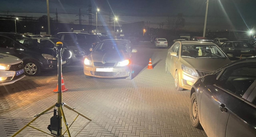 В Кирове на улице Потребкооперации машина едва не задавила 11-летнего ребенка