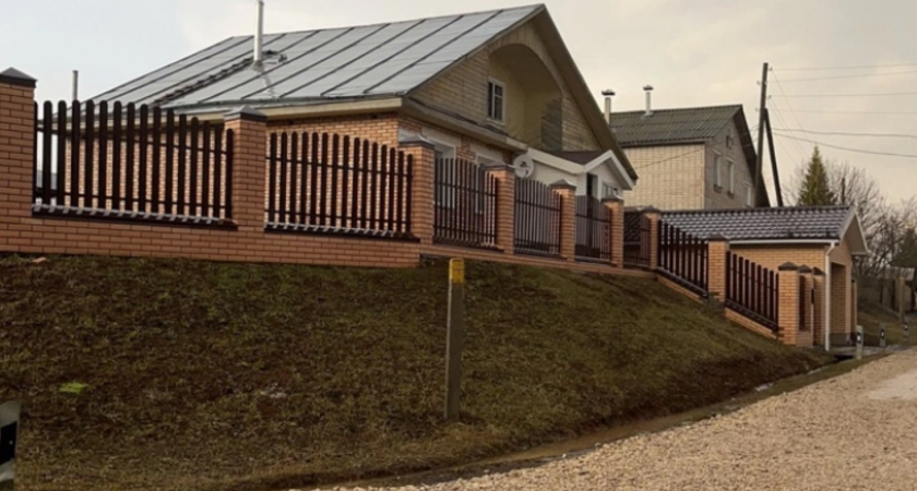 Россияне вне себя от ярости: в мае начнут штрафовать за забор на даче или огороде