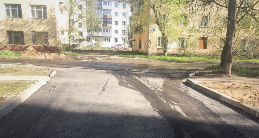 "Т Плюс" восстановила 12 дворовых территорий в местах зимних ремонтов в Кирове