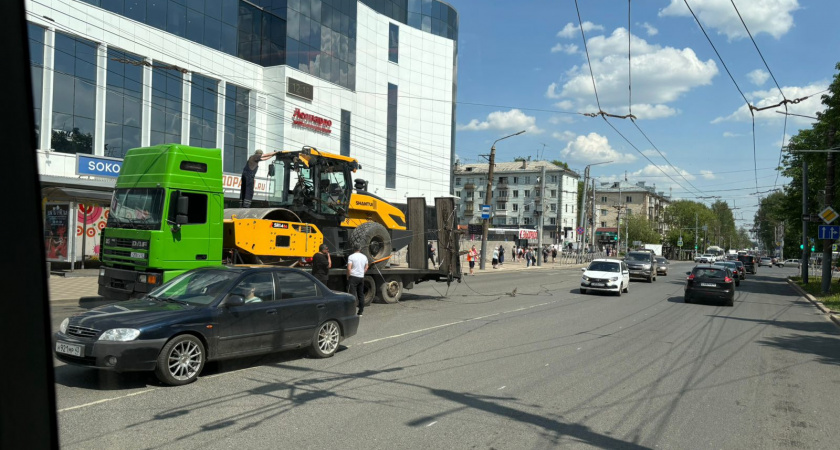 В Кирове временно изменены три троллейбусных маршрута из-за обрыва проводов