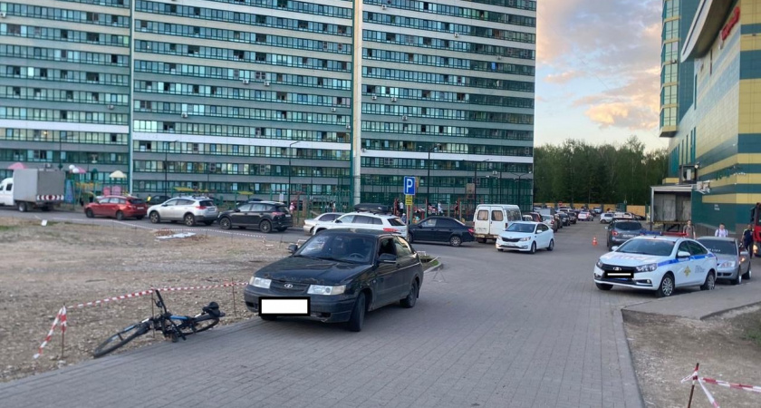 В Кирове на улице Московской водитель "двенадцатой" сбил подростка на велосипеде