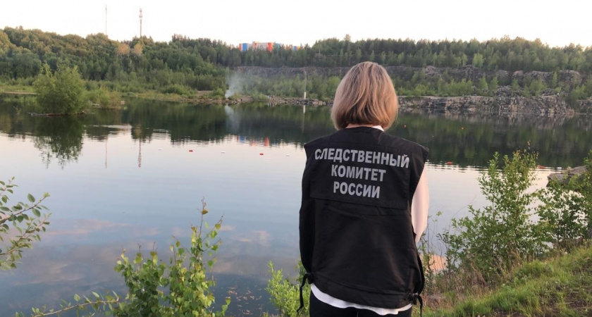 В Кирове спасатели достали из воды тело утонувшего мужчины