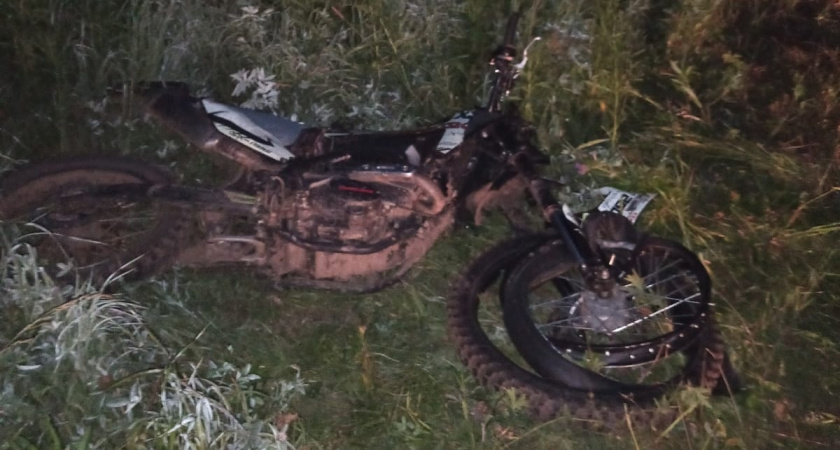 В Афанасьевском районе три подростка травмировались в ДТП с мопедом и мотоциклом