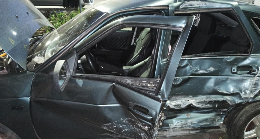 В аварии в Кирове пострадала 21-летняя женщина