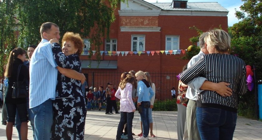 Люди не верят своему счастью: пенсионный возраст понизят до 55-60 лет