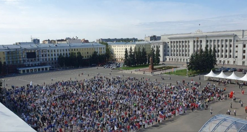 Более 50 тысяч кировчан и гостей города вышли отпраздновать День физкультурника