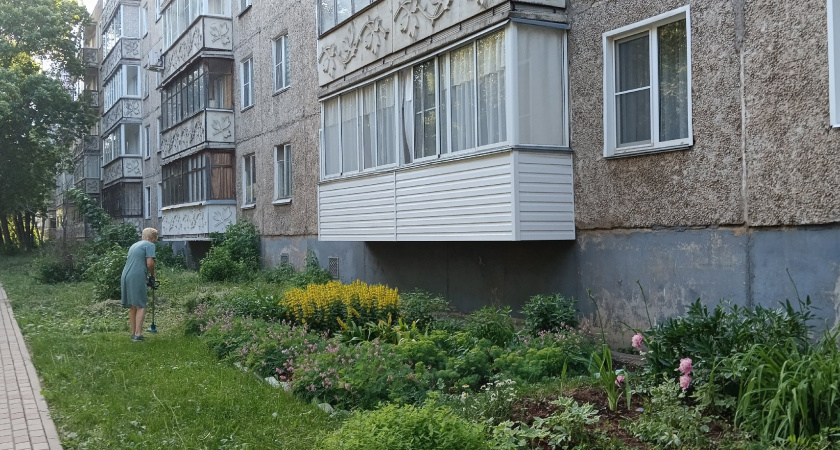 С 1 октября застекленные балконы будут под запретом: их заставят снять и не разрешат сделать заново