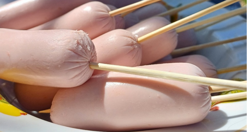 "Не берите даже с большой скидкой": Роскачество назвало сосиски, которые лучше не покупать