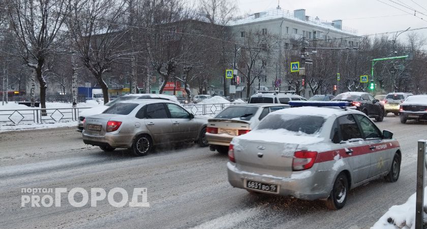 В Кирове неизвестный незаконно проник на территорию завода