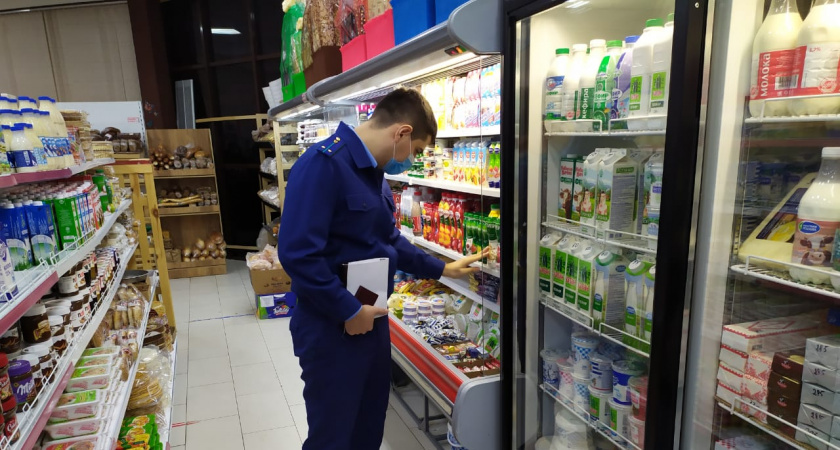 Сотрудники прокуратуры возмутились наценкам на продукты в кировских магазинах