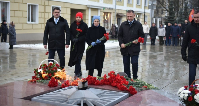 Кировчане почтили память воинов в День Неизвестного Солдата 