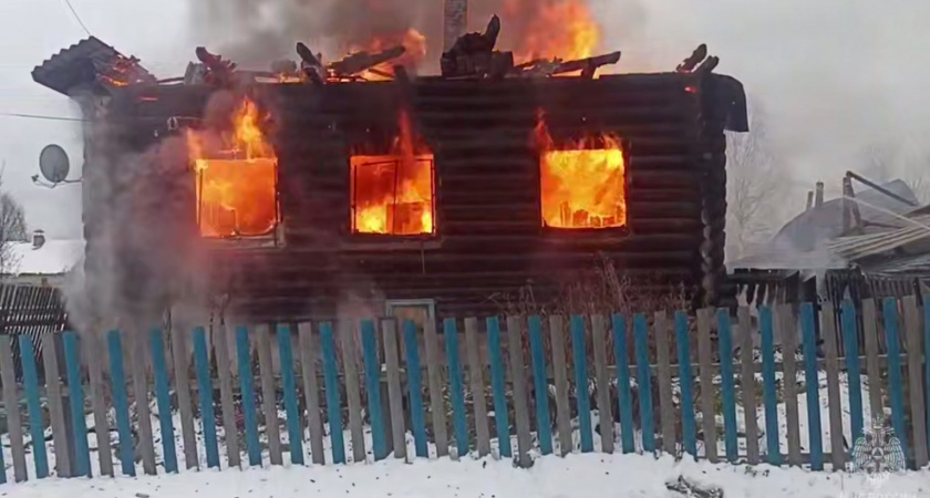 В Омутнинском районе подросток спас трех младших сестер из горящего дома