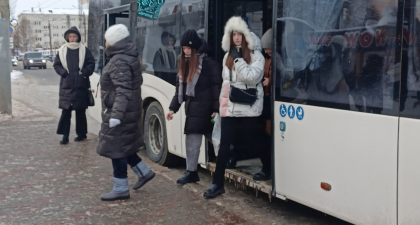 В Кировской области 1 января изменится расписание ряда автобусных маршрутов