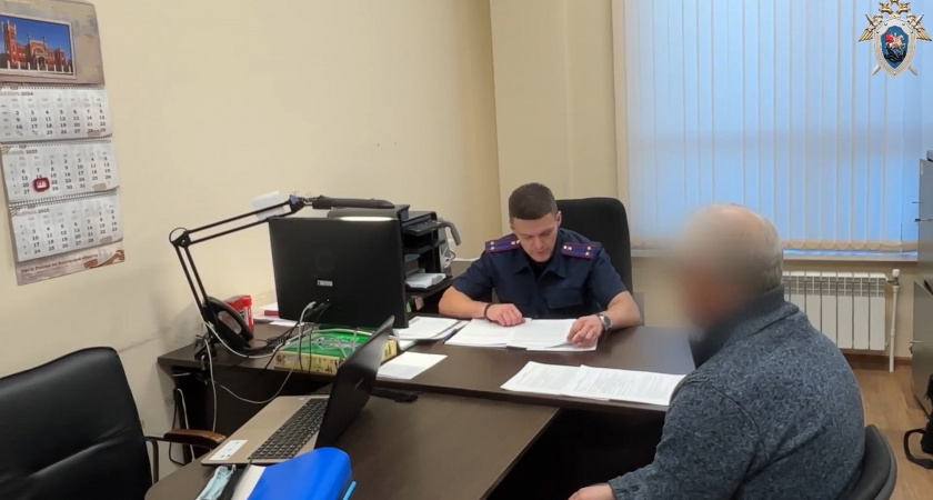 Экс-заместителя главы УМВД по Кировской области подозревают в двух преступлениях