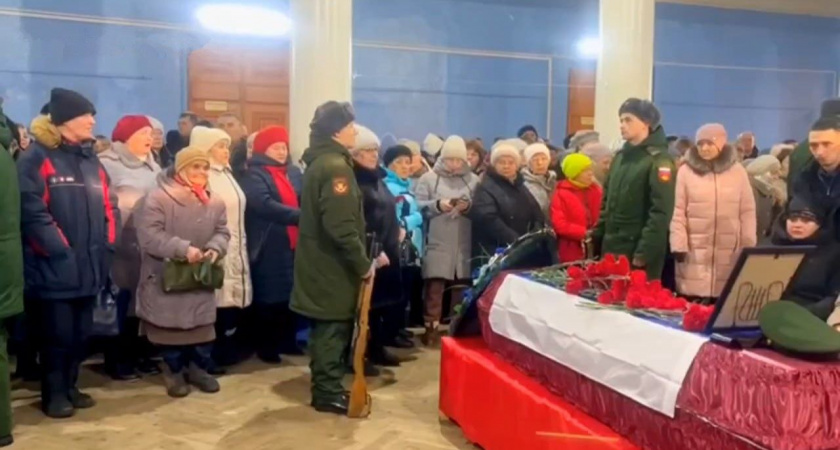 В Вятскополянском районе простились с четырьмя солдатами, погибшими за 8 дней