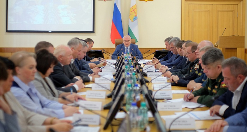 Губернатор Кировской области распределил обязанности между членами правительства