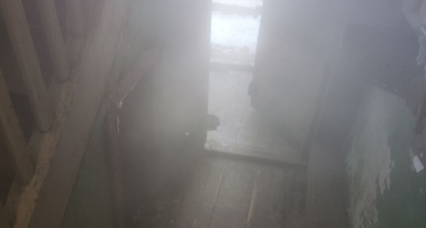 Подъезд одного из домов в Кирове превратился в парную 