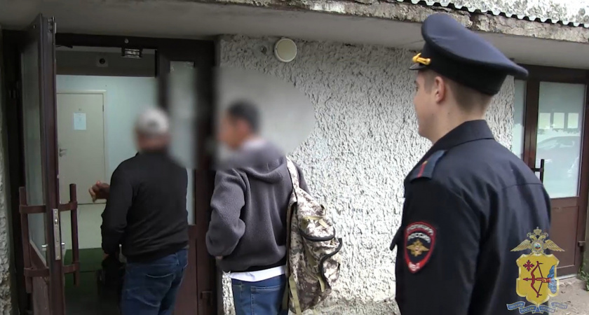В Кирове два мигранта помогли десяткам нелегалов проникнуть в Европу через РФ