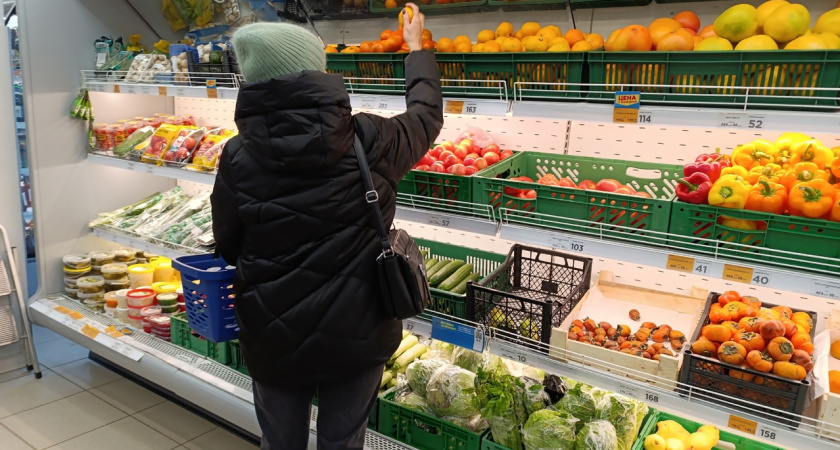 Идеален в любом блюде и содержит всего 36 ккал: назван овощ, который спасает кишечник и укрепляет кости