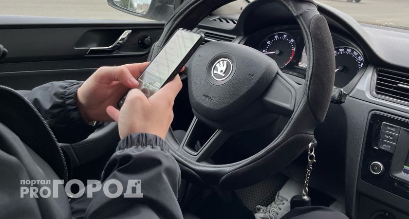 Больше 400 тысяч рублей потерял кировчанин после обновления приложения на смартфоне