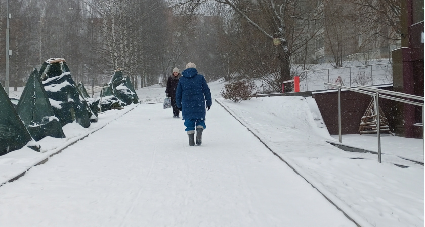 Всех, кто получает пенсию на банковскую карту, ждет неожиданное правило с 9 марта