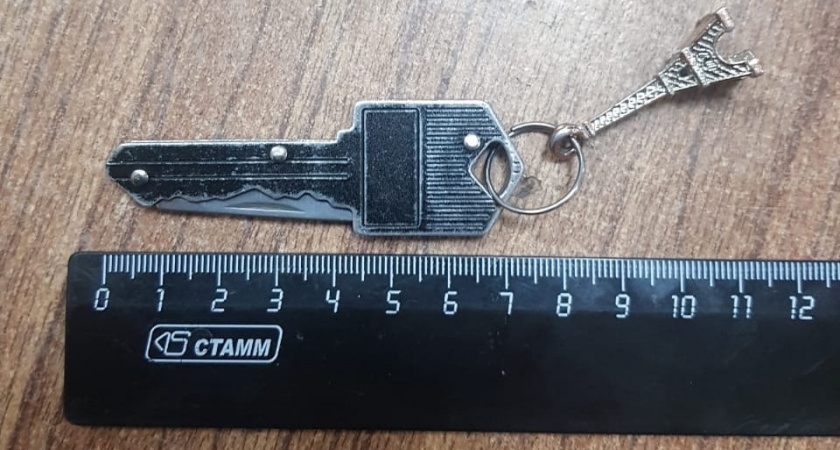 Кировчанка с ножом пыталась проникнуть в здание суда