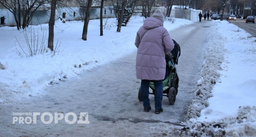 Бесплатные коляски и кроватки: кировчане могут брать вещи для своего ребенка в пункте проката