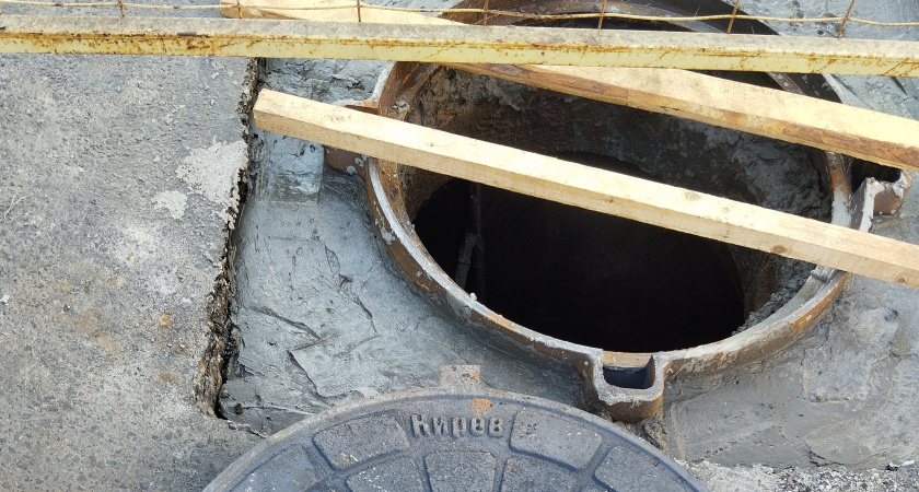 Кировский филиал "Т Плюс" восстановил 122 люка тепловых камер с начала 2025 года