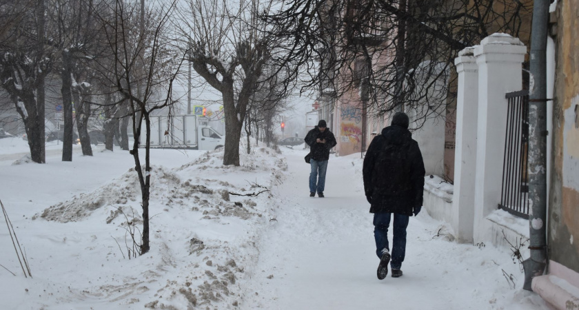 В Кировской области объявили метеопредупреждение из-за крепкого ветра и гололеда