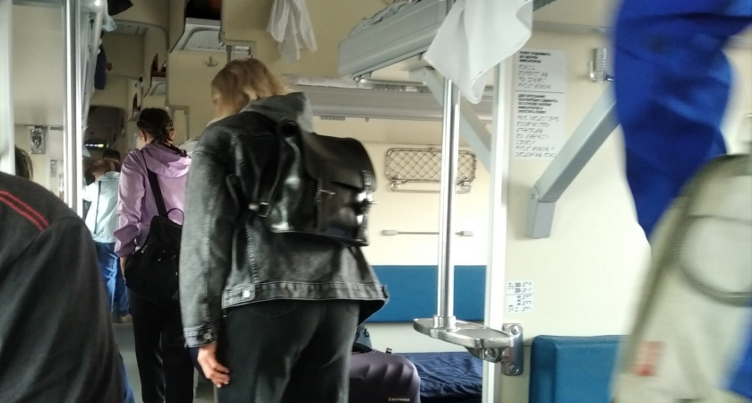Фото к статье: Лучше на боковушке у туалета, чем в купе: опытные путешественники берут плацкарт, вот почему