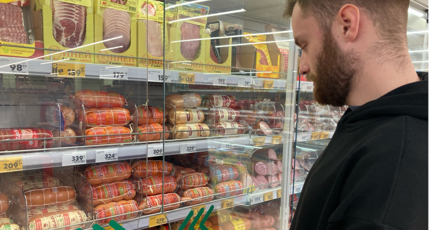 100% чистое мясо, никакой подделки: в Роскачестве назвали лучшую колбасу для оливье