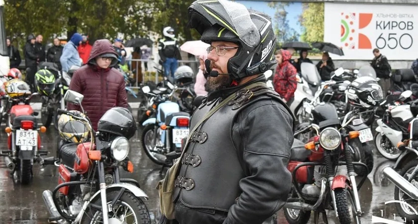 В Кирове из-за майского снегопада перенесли открытие мотосезона