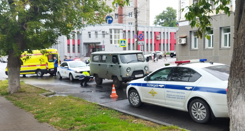 Ножевые ранения в грудь и живот: в Кирове расследуют убийство женщины