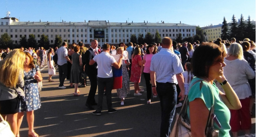 Россияне отдохнут сразу 11 дней подряд в июне: длинные выходные и сокращенная рабочая неделя