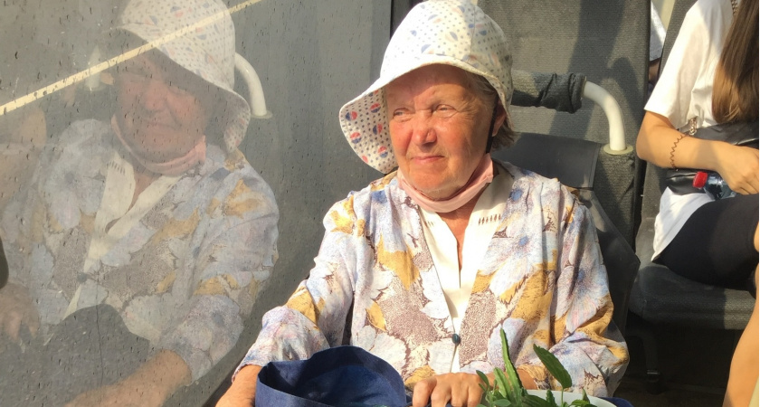 СФР опубликовал измененный график выхода на пенсию - список по годам