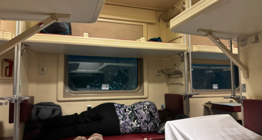 Люди в ярости сдают билеты: введен новый запрет в поездах — как будут путешествовать пассажиры РЖД летом