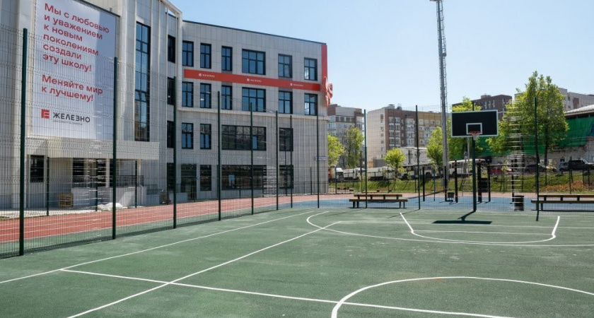 Новые школы в слободе Шевели и на улице Рудницкого почти готовы: появились первые фото