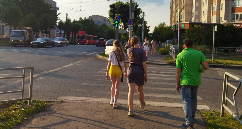 Их ангелы-хранители самые сильные: эти даты рождения дают особую защиту небес